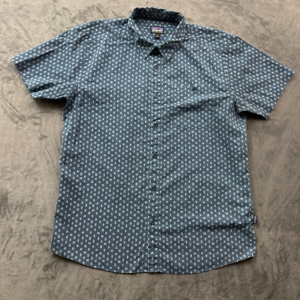 Patagonia Mens Large Blue Geometric Diamond Print Organic Cotton SS Button Down